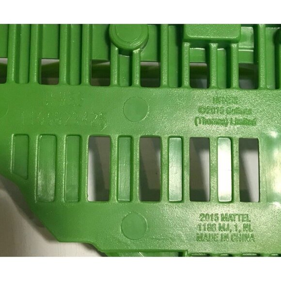 Thomas the Train Trackmaster Partial Cut Bridge Overpass Tracks Green Set of 2 - Picture 9 of 11